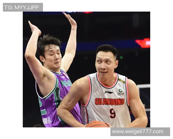 2017年CBA精彩对决回顾山东队与广东队的巅峰对抗录像分析 2017年CBA精彩对决回顾山东队与广东队的巅峰对抗录像分析