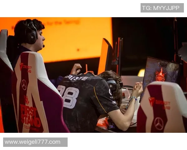 TES与FNC对决精彩回顾封面图解析与战队表现分析 TES与FNC对决精彩回顾封面图解析与战队表现分析