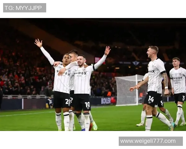 布莱顿主场迎战加的夫城争夺英冠积分榜重要位置