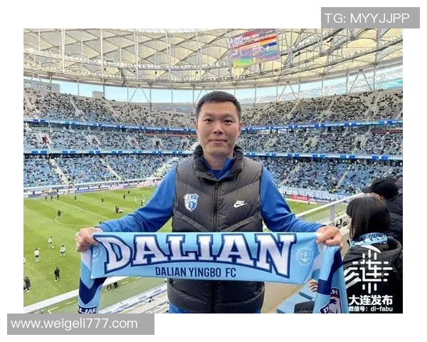 西海岸业余足球比赛精彩直播尽在掌握，快来一起为球队加油助威吧