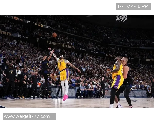 勇士与湖人激战2015年11月24日精彩回顾与赛后分析